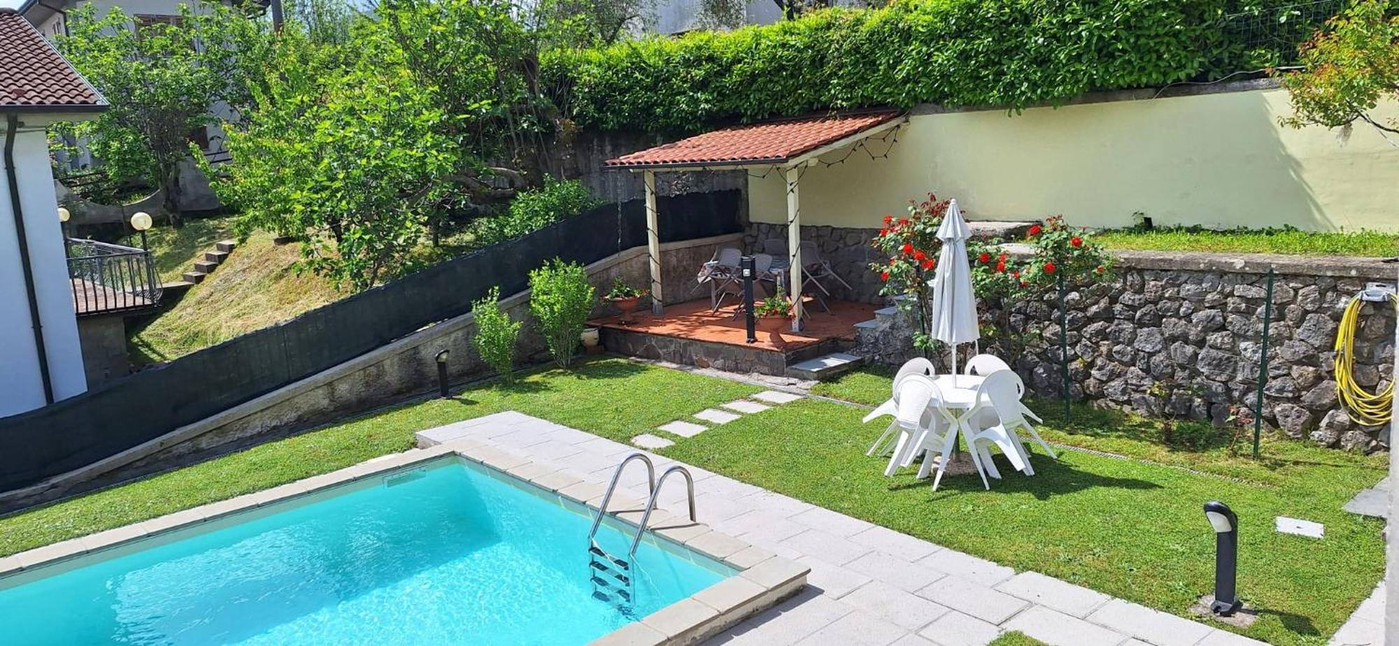 B&B Da Franca Camporgiano Exterior photo