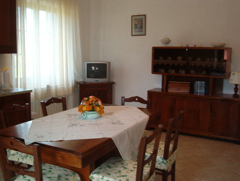 B&B Da Franca Camporgiano Exterior photo