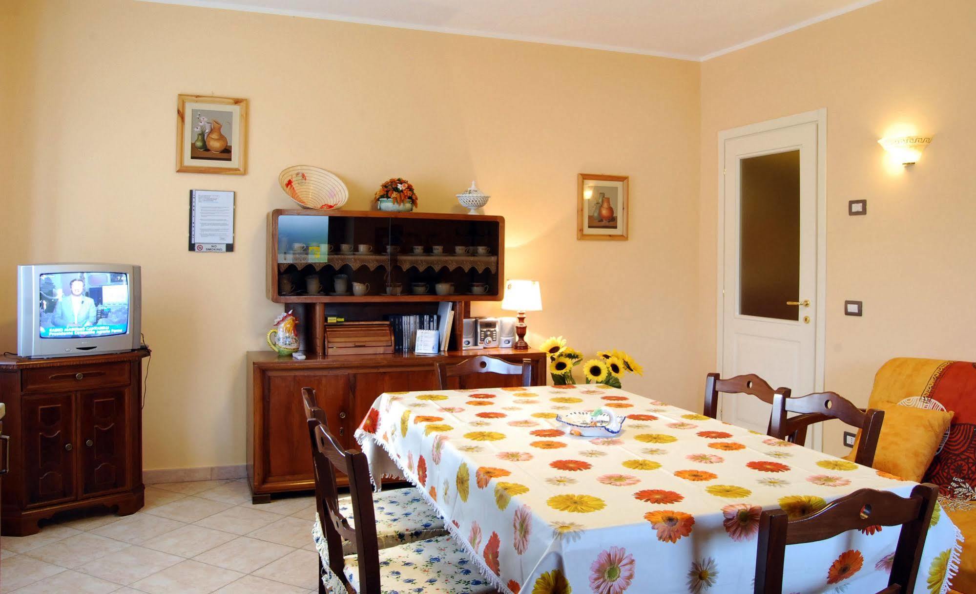 B&B Da Franca Camporgiano Exterior photo